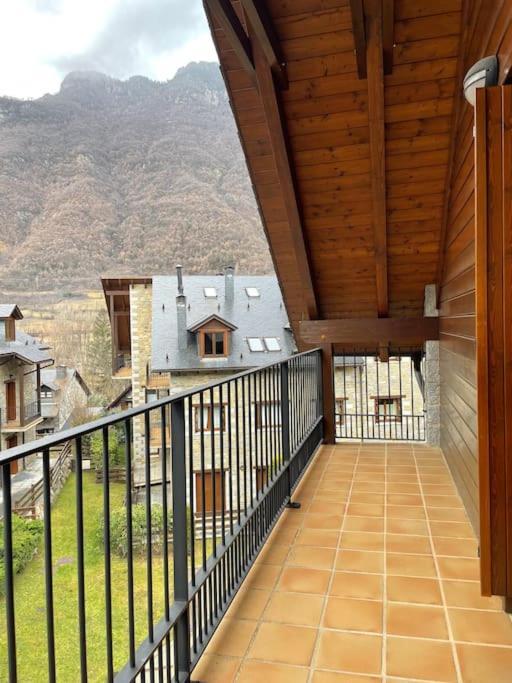 Apartamento Duplex En Benasque Anciles Esterno foto